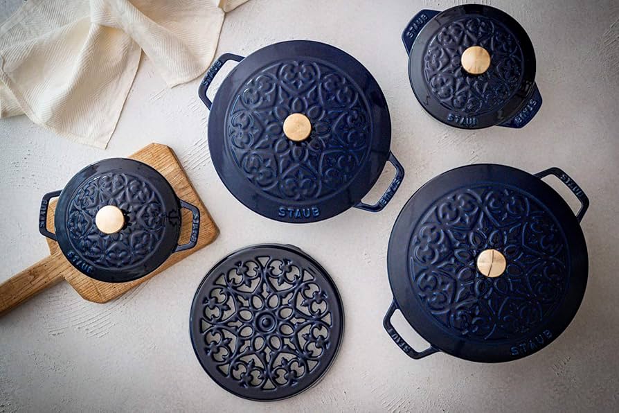 Staub ストウブ 「 ラ・ココット de GOHAN リリー グランブルー